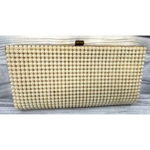 VINTAGEJR USA  (Julius Resnick) PEARL BEADED HARD SHELL CLUTCH‎ PURSE